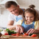 Membangun Fondasi Masa Depan Manfaat Belajar Memasak Bersama Untuk Kemandirian Anak