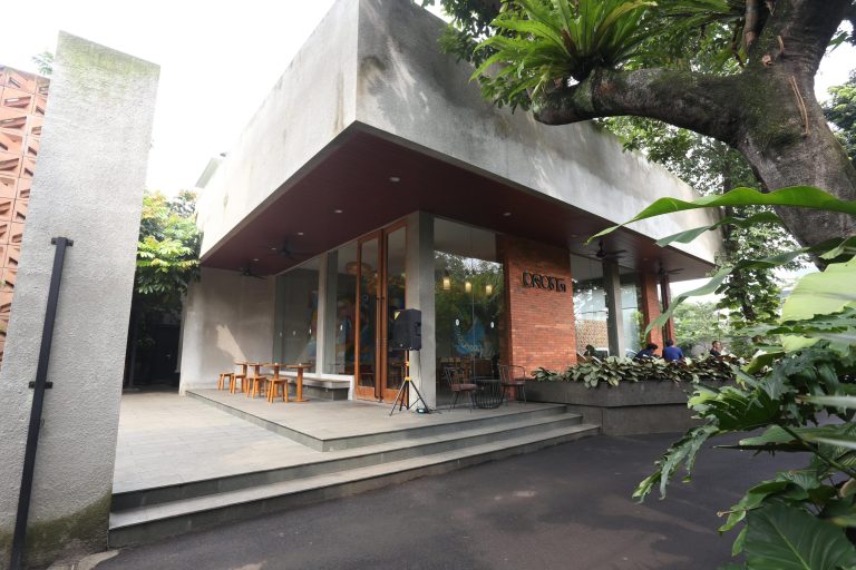 Menemukan Kedai Kopi Tersembunyi Di Gang Tua Hanoi Petualangan Rasa Di Jantung Kota Seribu Tahun